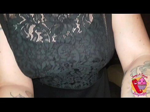 ❤️ Xwişka Slutty jê re blowjob û Spanish dide ❤️ Porno li me ﹏